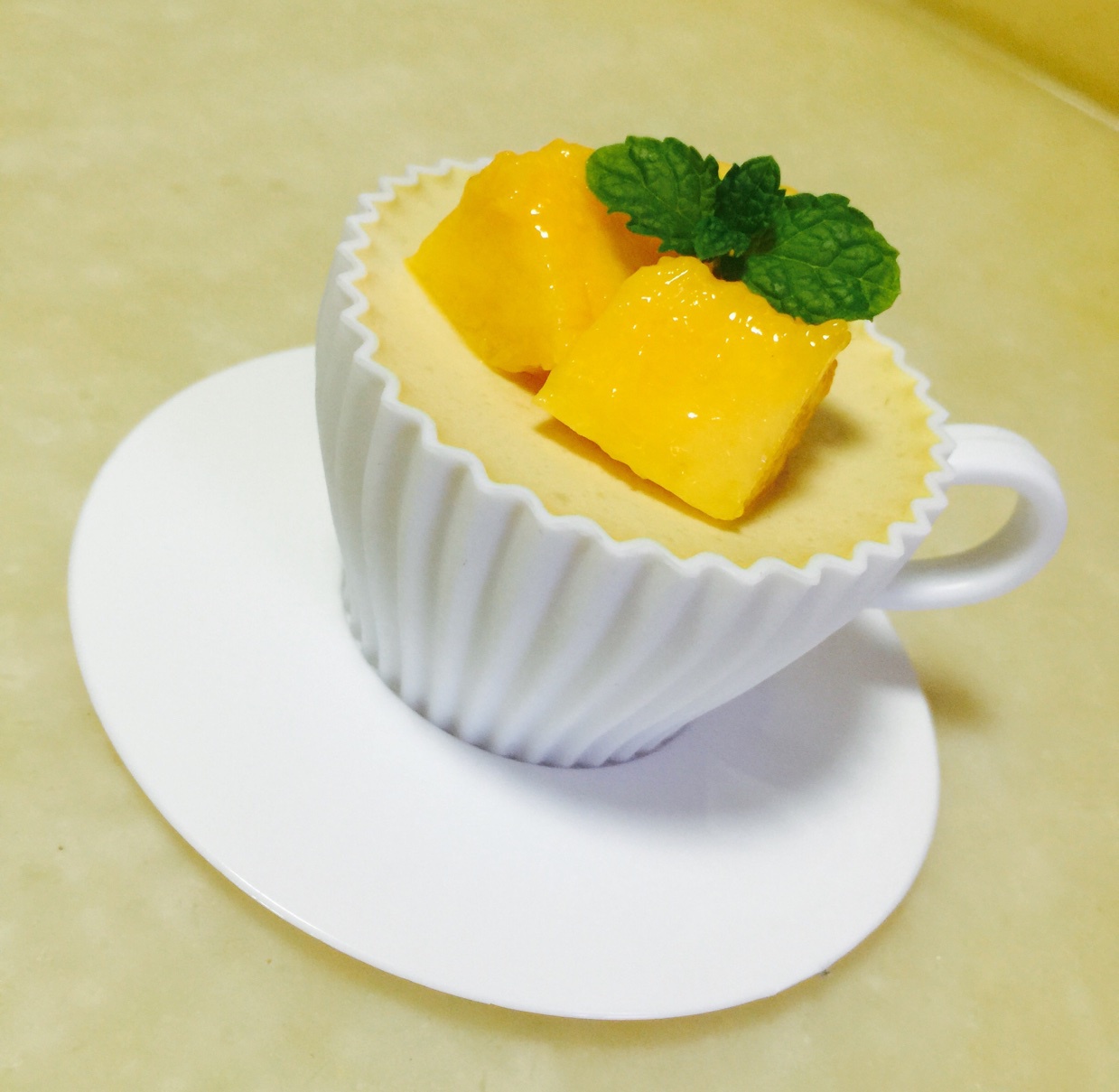 焦小猪的美食日记做的芒果慕斯杯