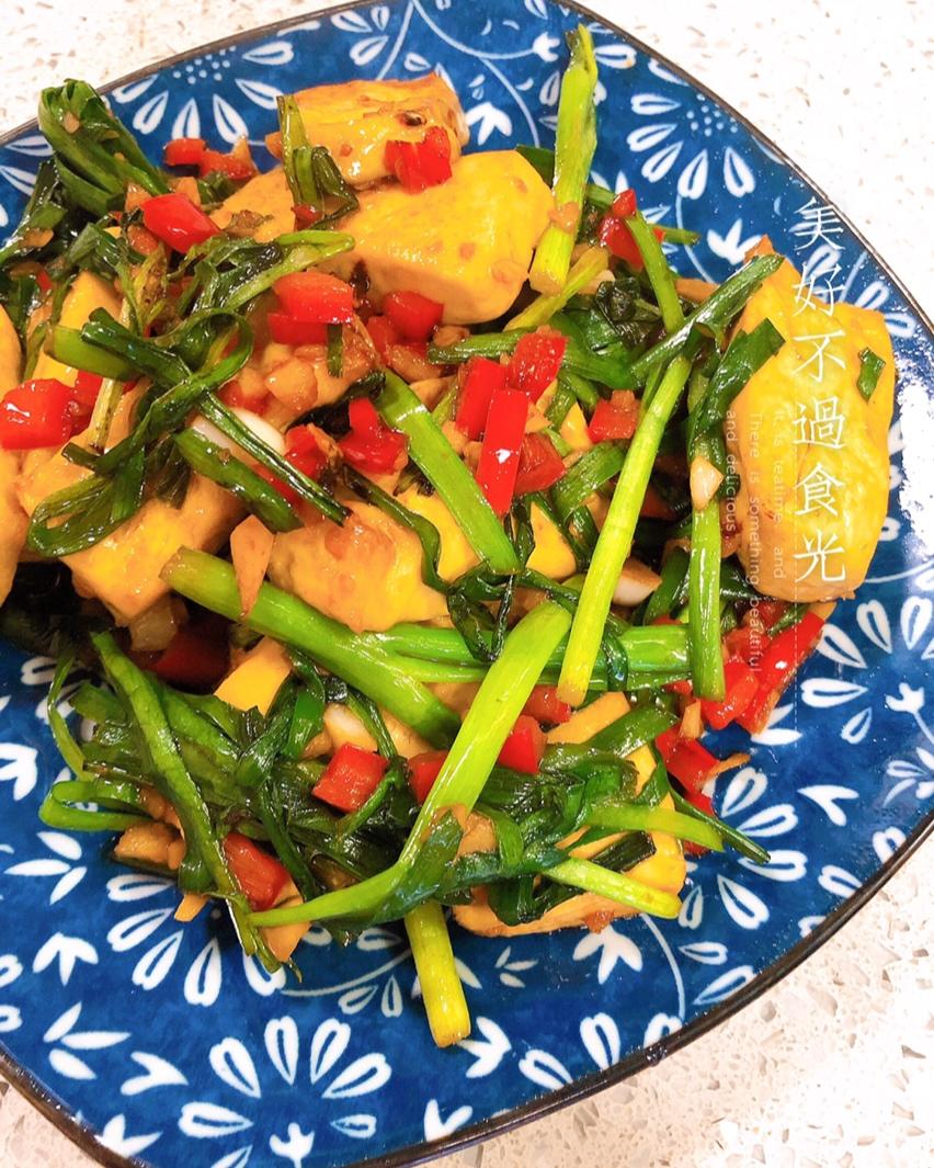 韭菜炒豆腐
