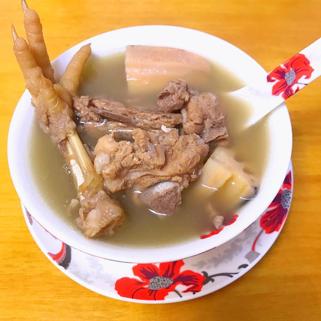 凤爪花生汤——美容靓汤