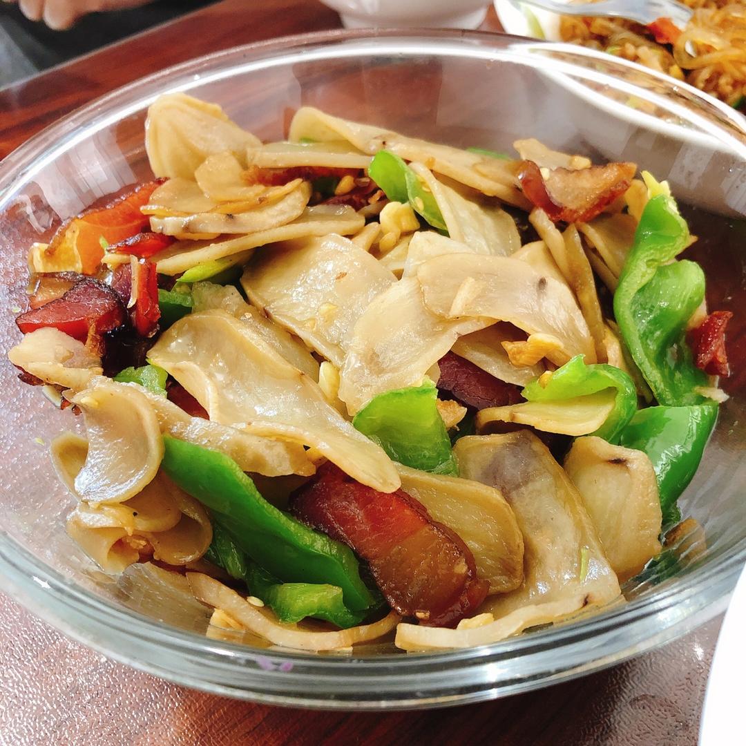 腊肉土豆片