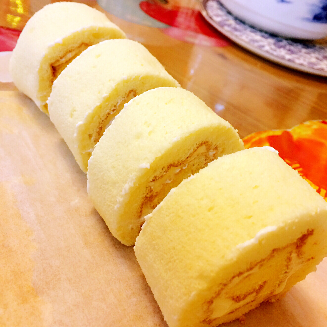 贪睡小猫咪做的菠萝蛋糕卷