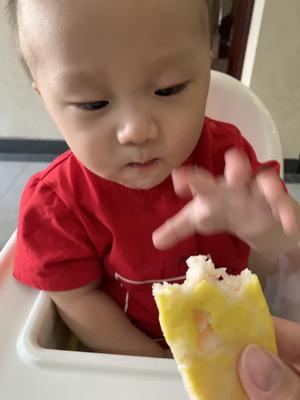 宝宝10个月辅食：妈妈都觉得好吃的虾仁蒸糕的做法 步骤6
