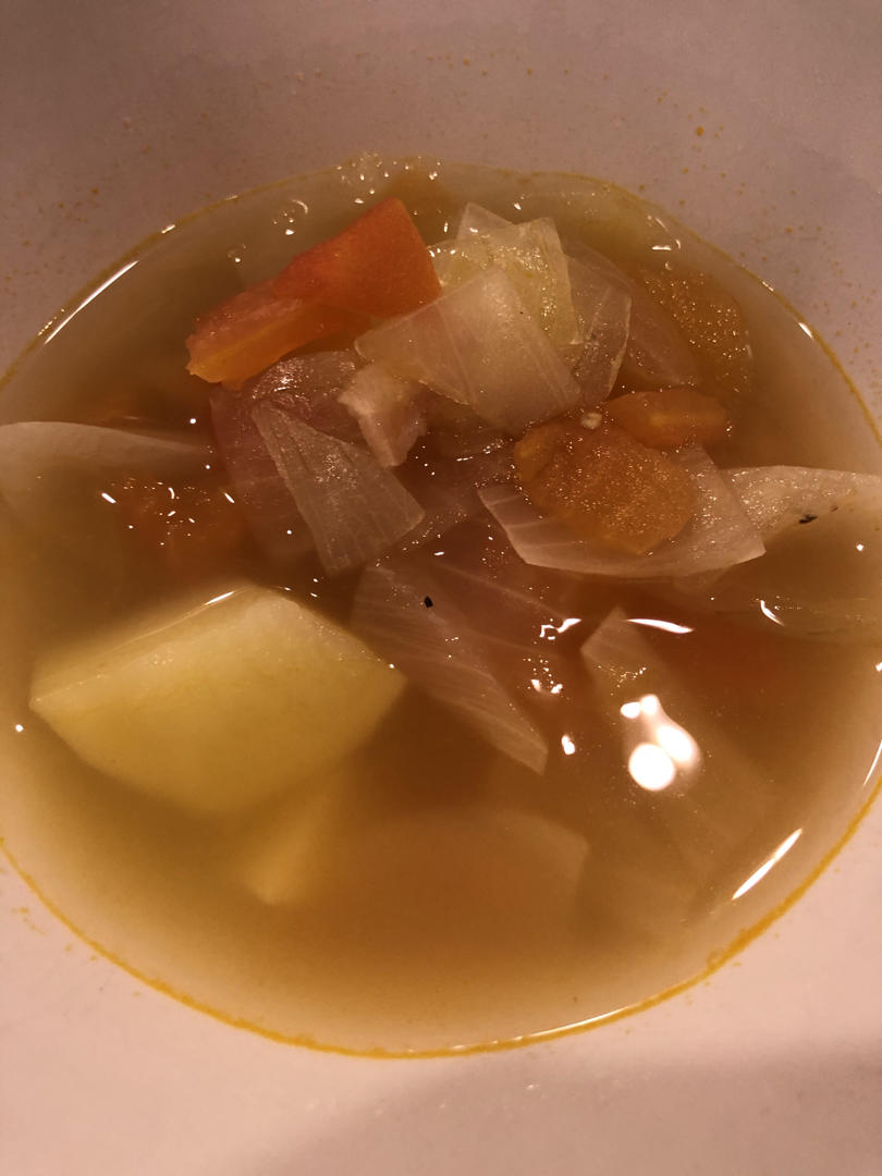 黑胡椒土豆洋葱番茄汤