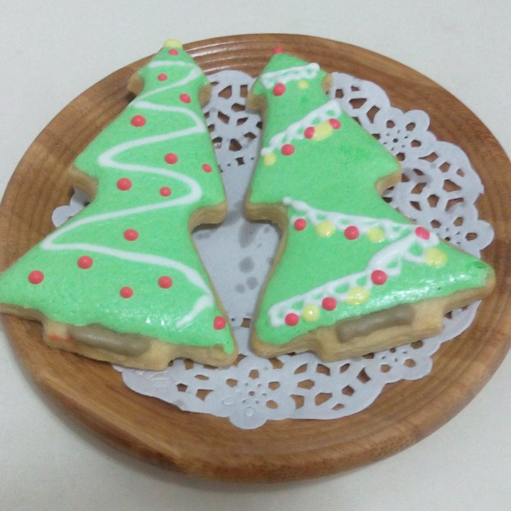 唱歌的星星做的圣诞节糖霜饼干