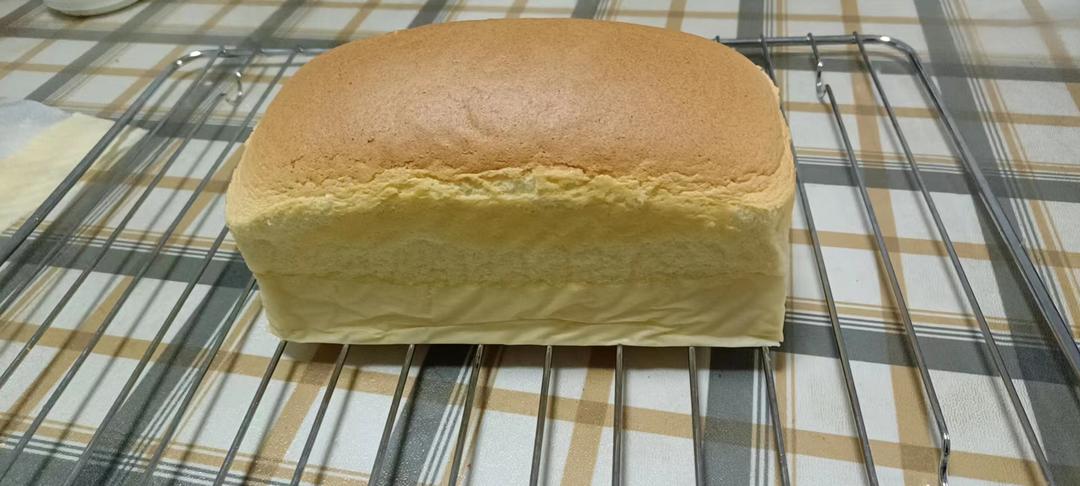 堪比柯基屁股
爆浆芝士🧀古早蛋糕