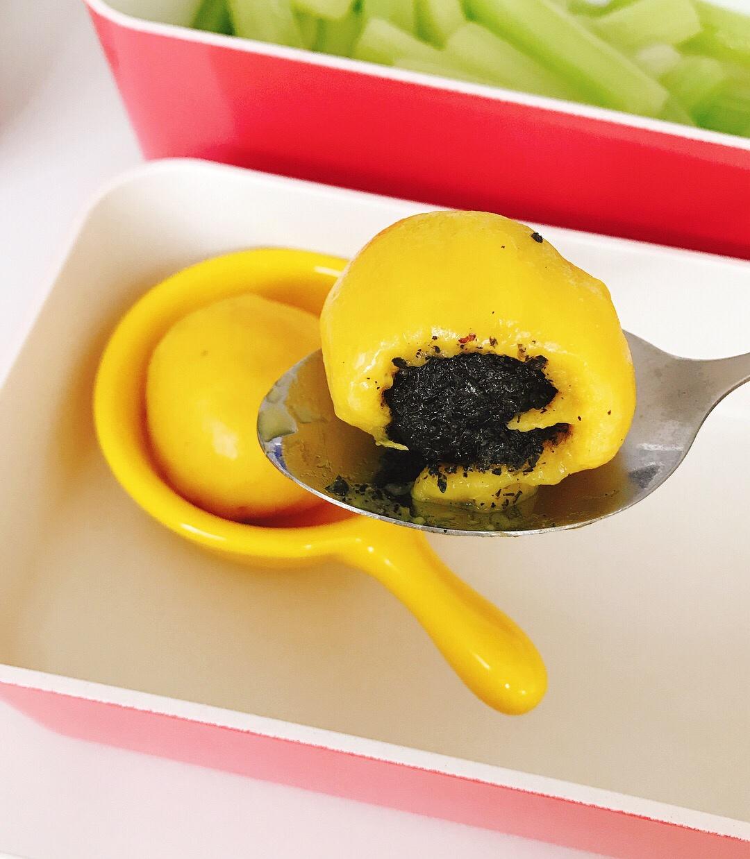 南瓜汤圆（黑芝麻馅）