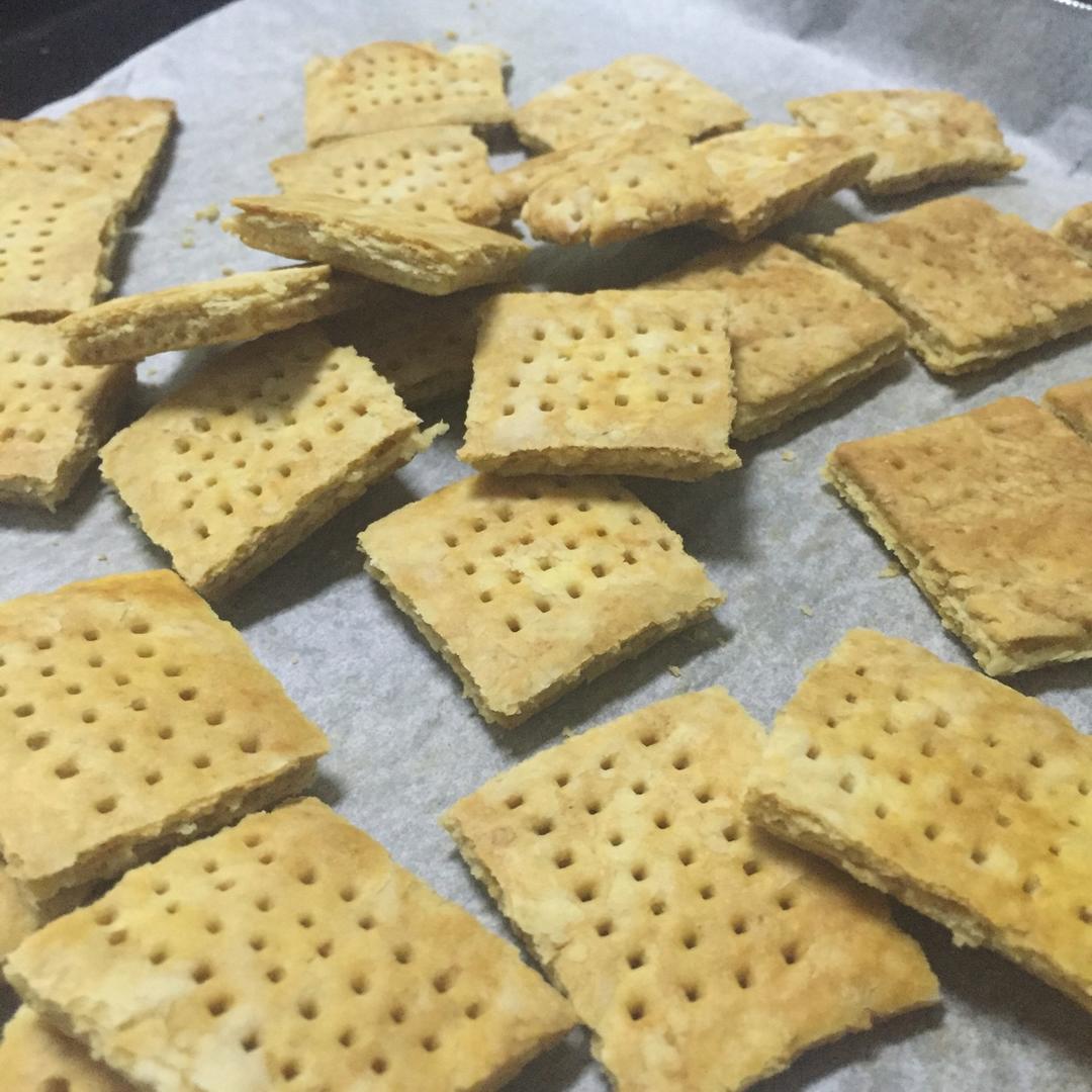 嘎嘣脆——香葱苏打饼干