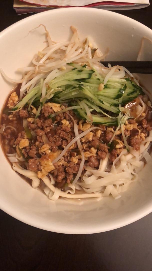 料理辣姐做的自制杂酱面