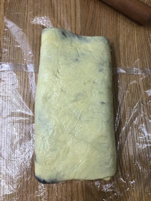 豆沙大理石牛奶吐司 超美纹路折叠法的做法 步骤9