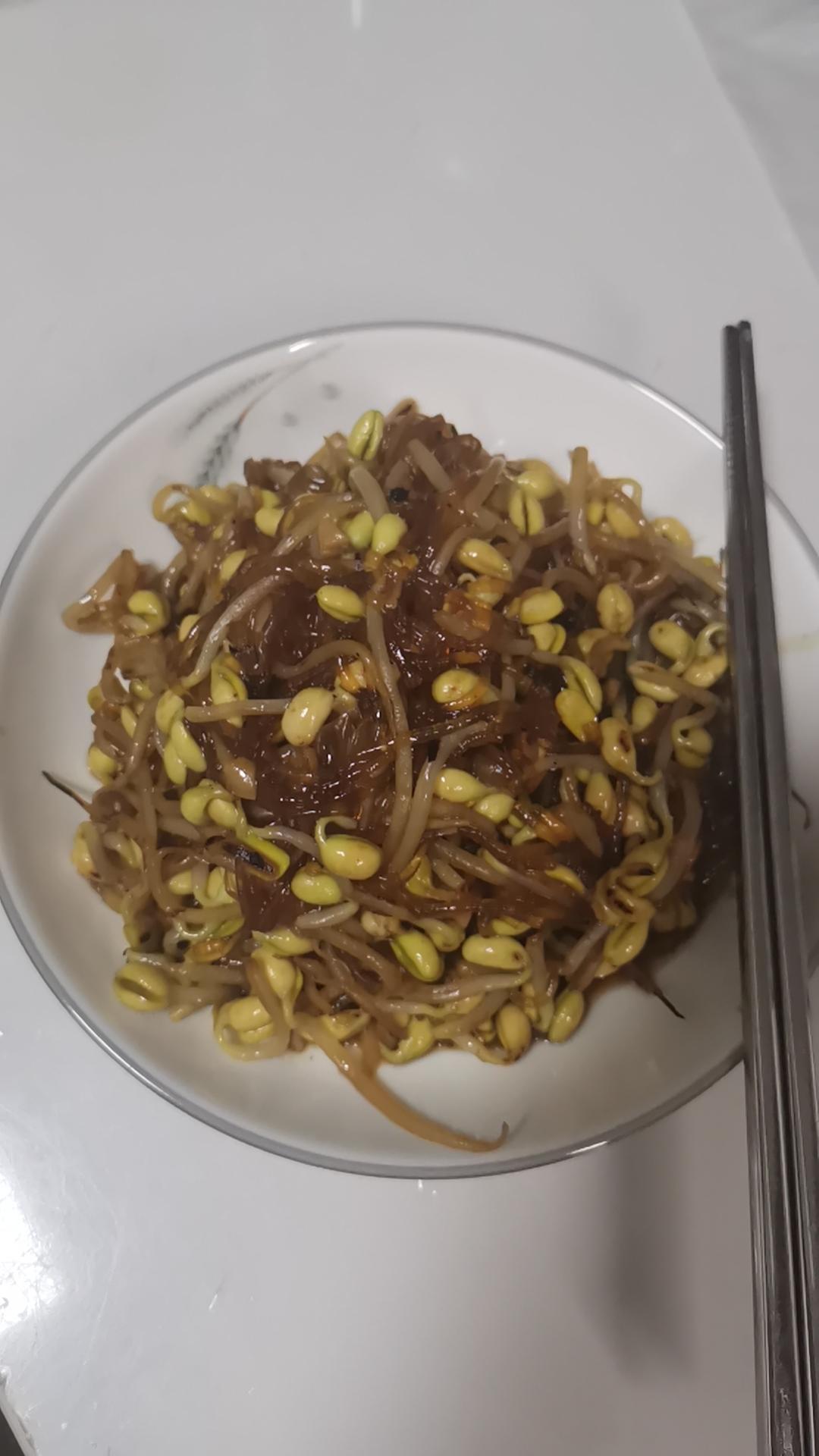 黄豆芽炒粉条