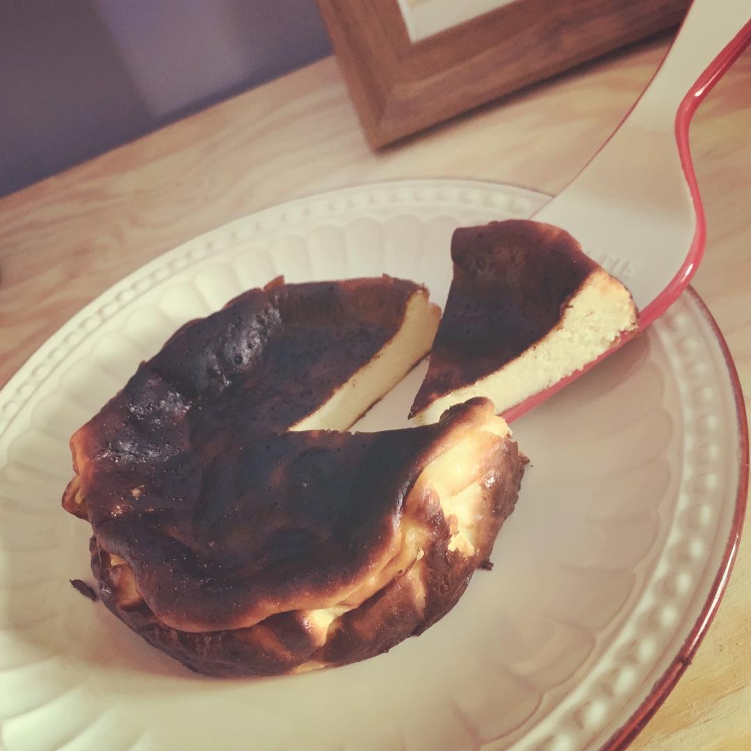 巴斯克芝士蛋糕–from @yuka_cm_cafe