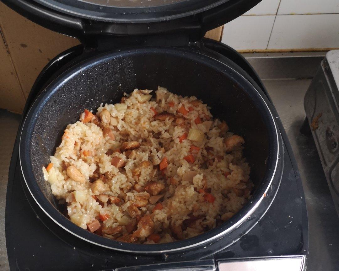 电饭锅版烤肉拌饭（孜然鸡肉味）的做法