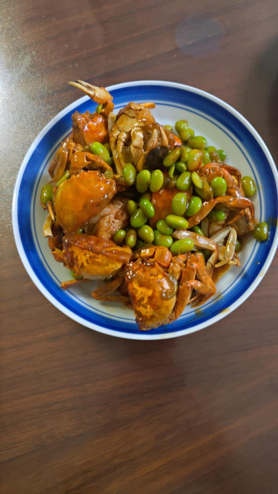 口饭做的酱炒螃蟹(六月黄)毛豆