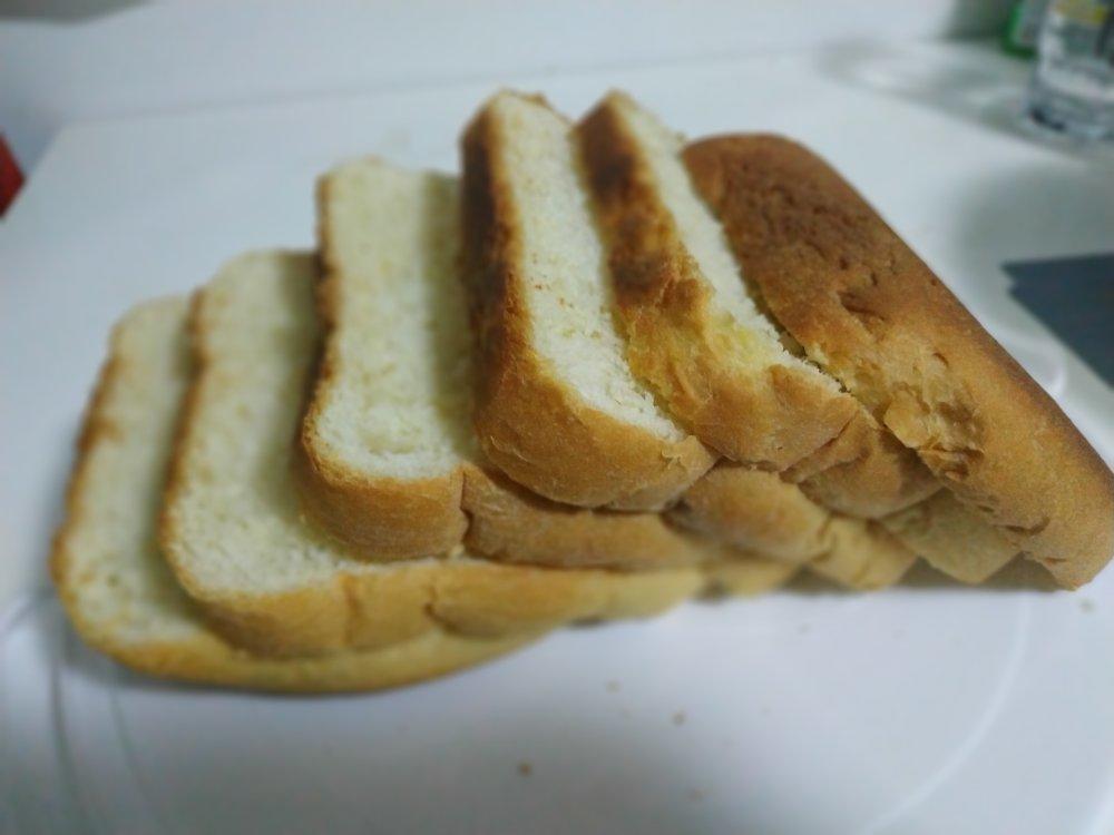 用烤箱自己做面包--手工牛奶吐司面包