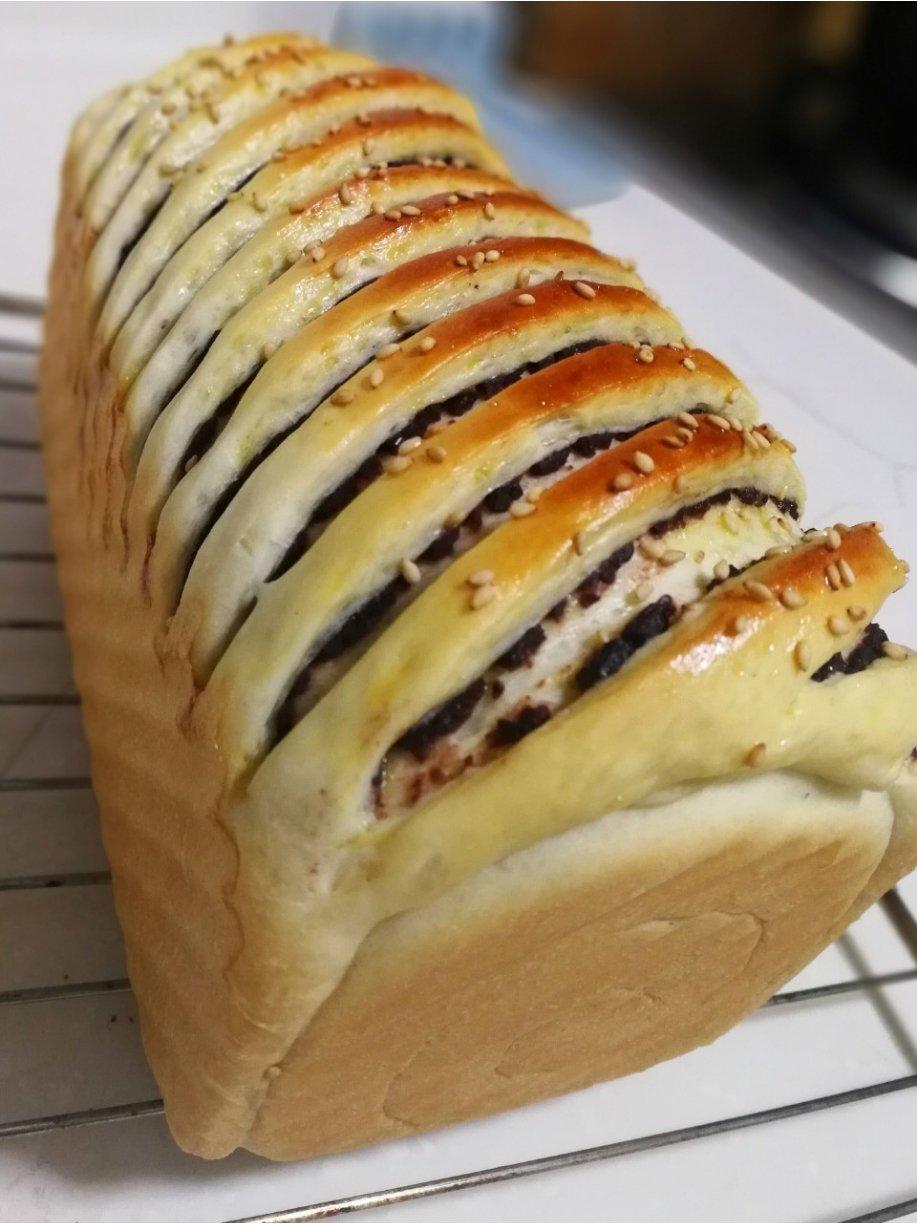 豆沙吐司