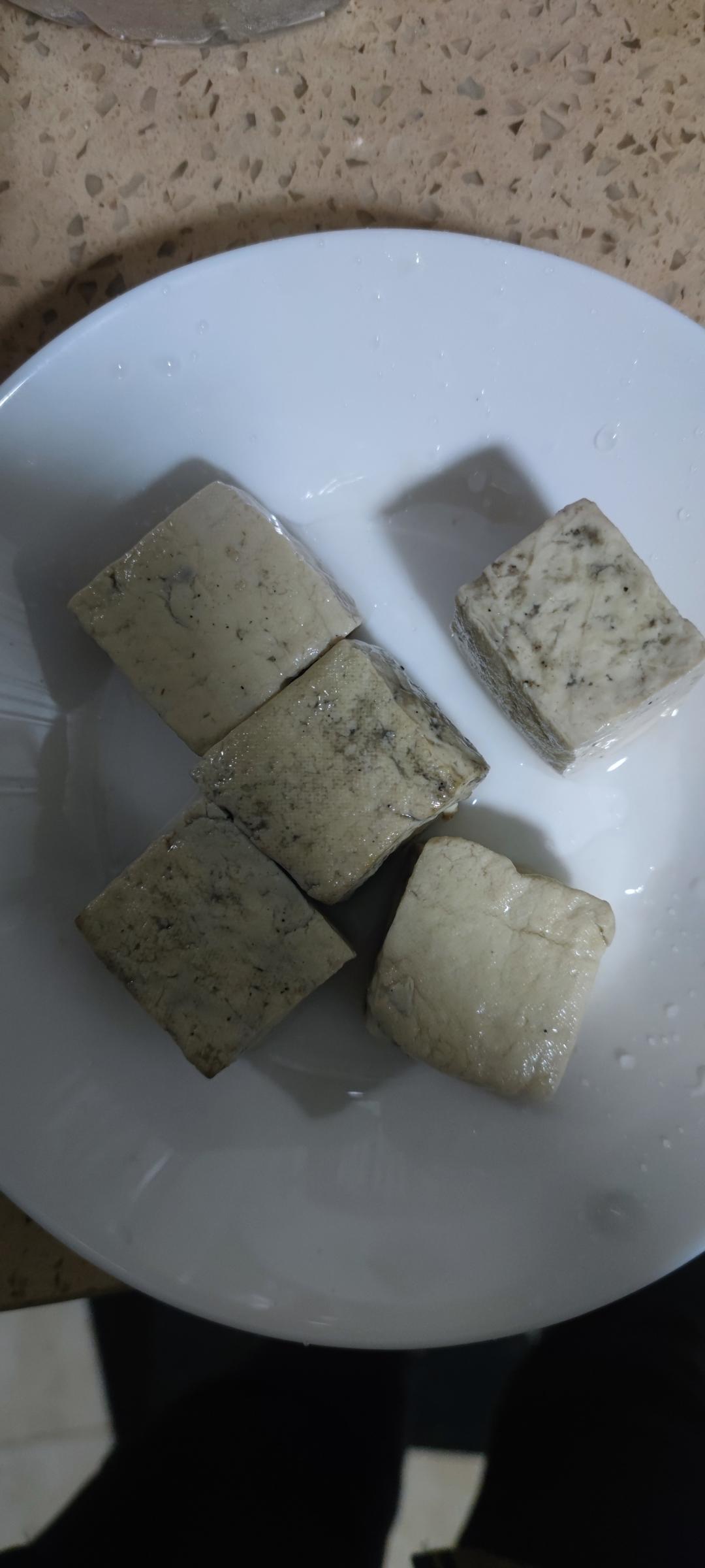 蒸臭豆腐火腿毛豆