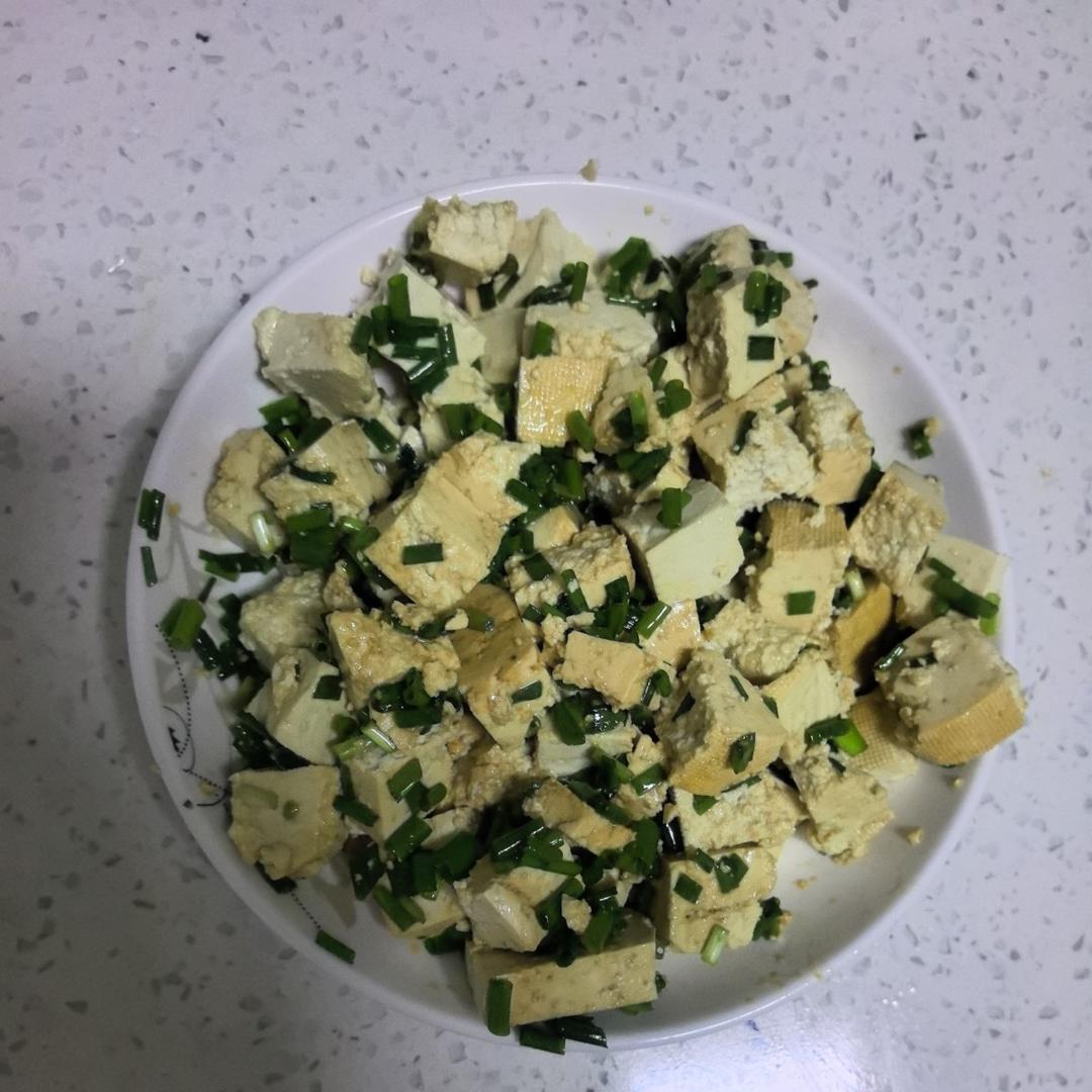 家庭版小葱拌豆腐😋