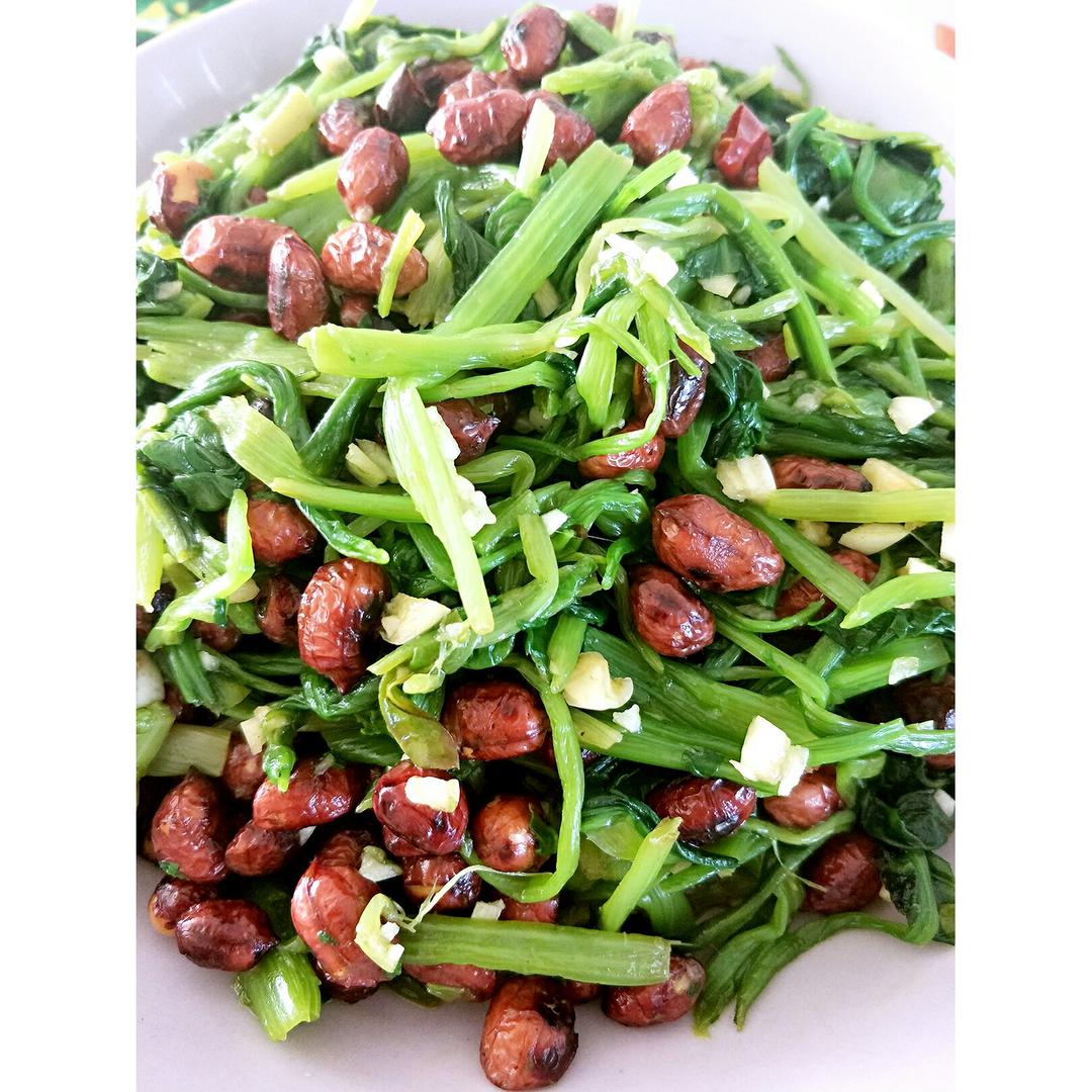 凉拌花生米菠菜