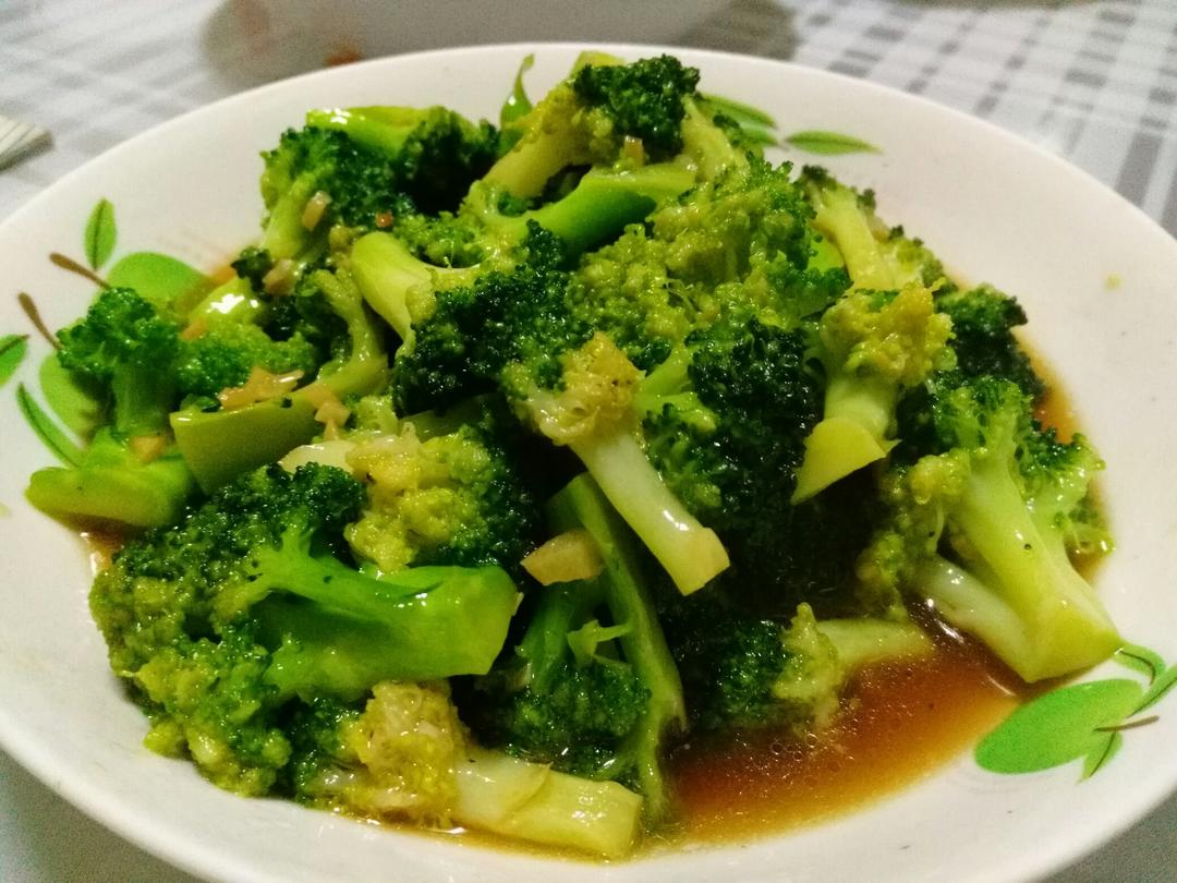 蚝油蒜蓉西兰花