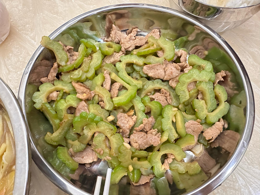 苦瓜炒肉