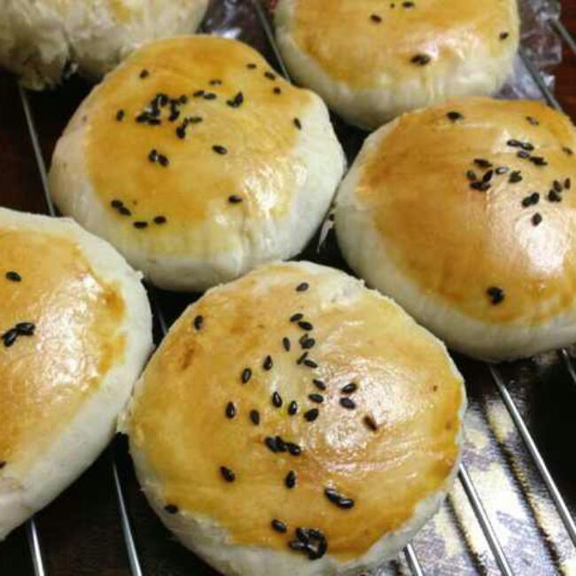 酥皮绿豆饼