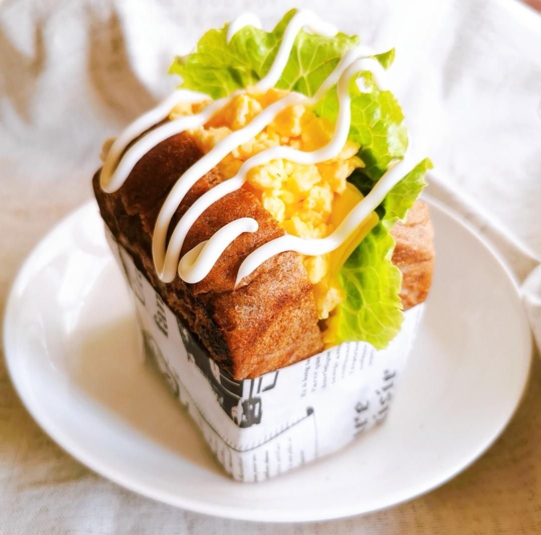 芝士厚蛋烧三明治
