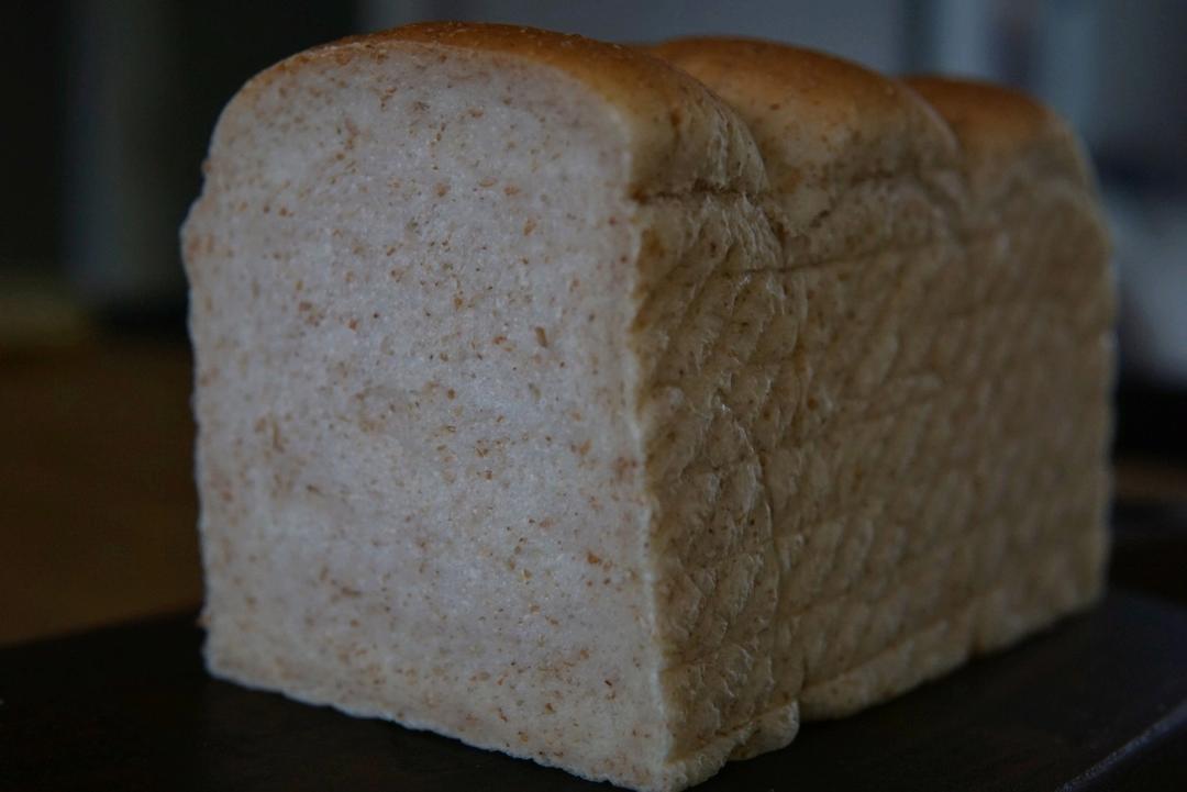 鲁邦种老面全麦吐司