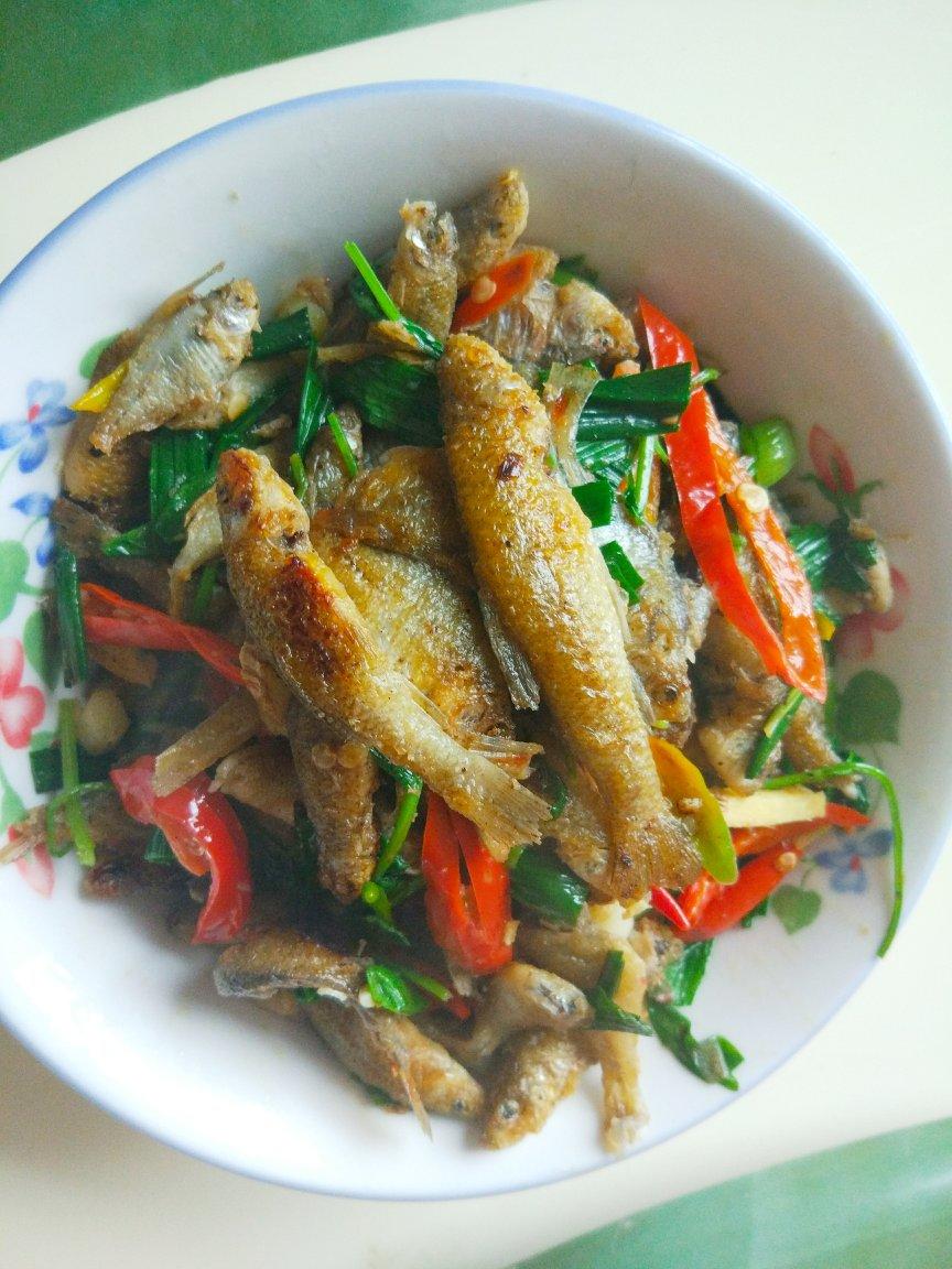 林小花zj做的青椒小鱼仔