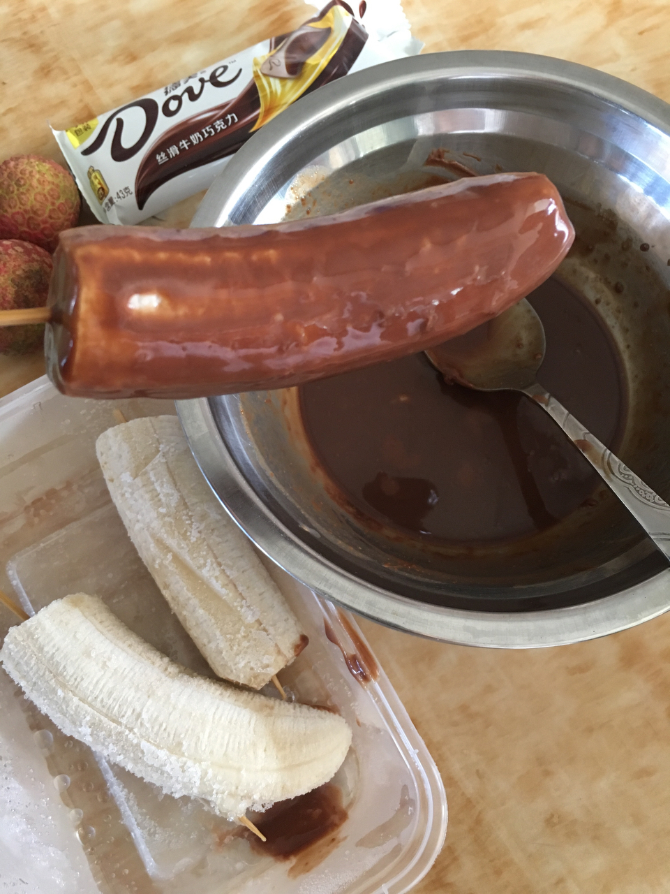 脆皮巧克力冻香蕉 frozen bananas（视频菜谱）