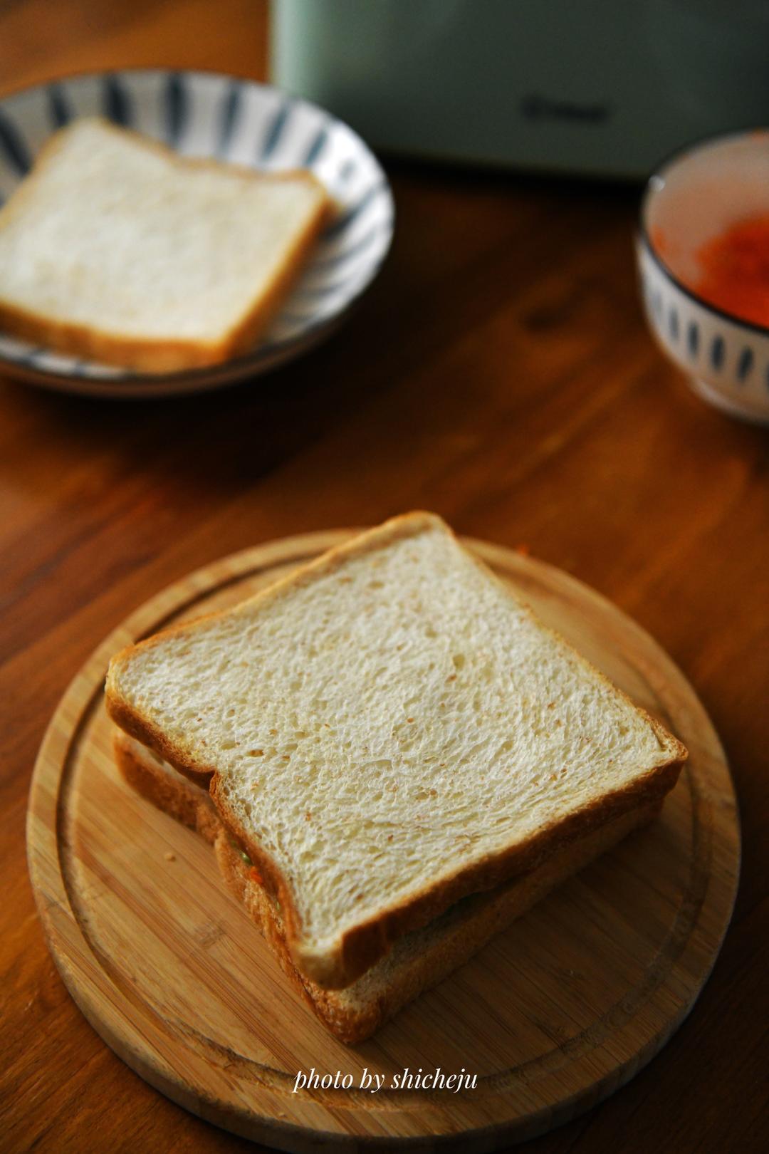 纯奶手撕吐司的做法 步骤1