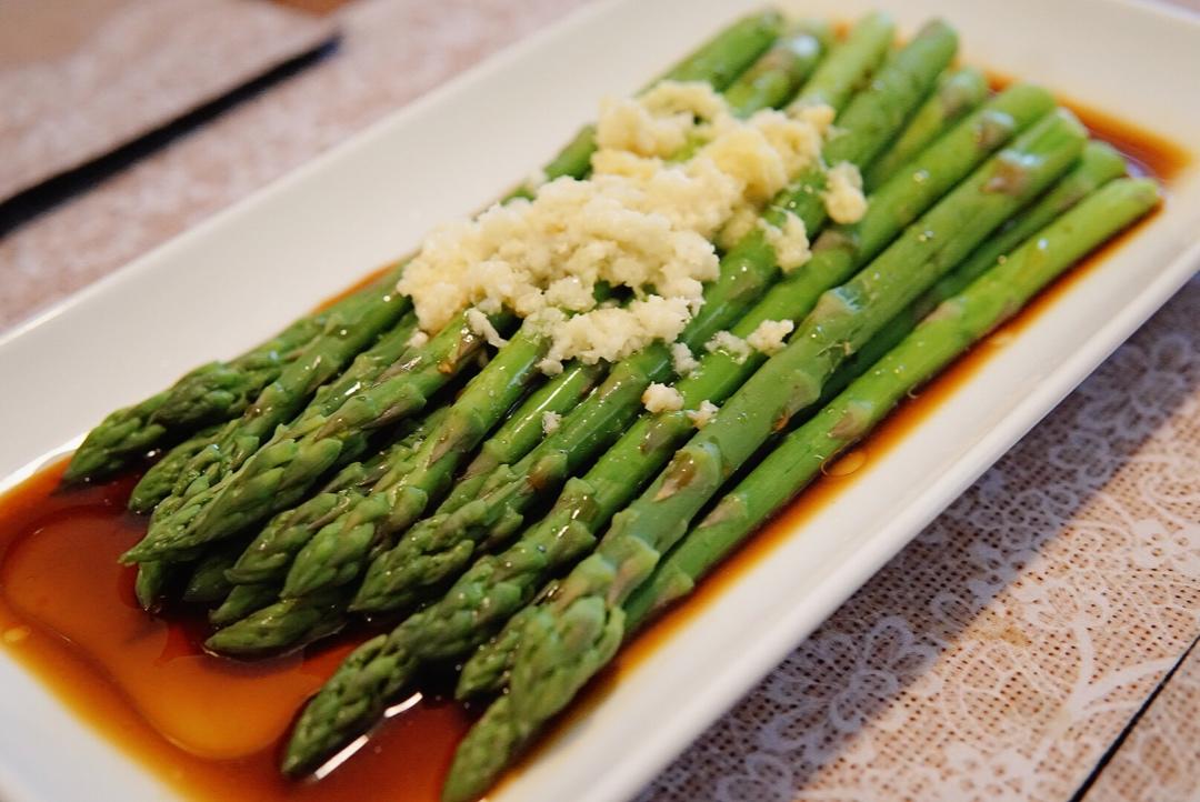 兔暖暖做的响油芦笋