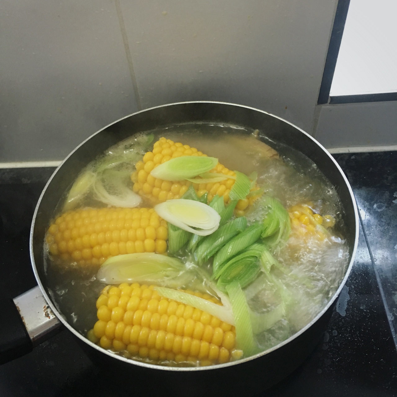 玉米排骨汤