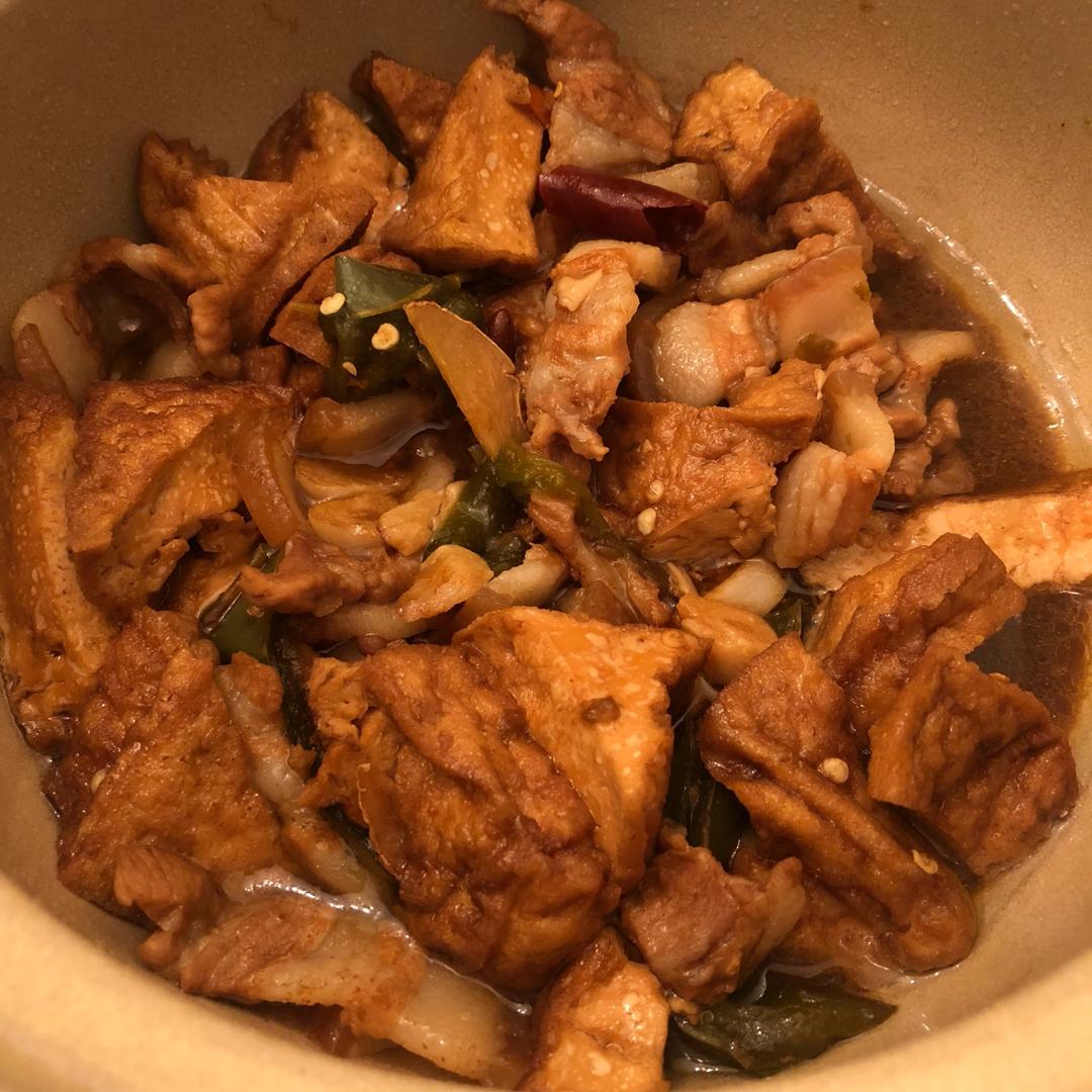 五花肉烧豆腐