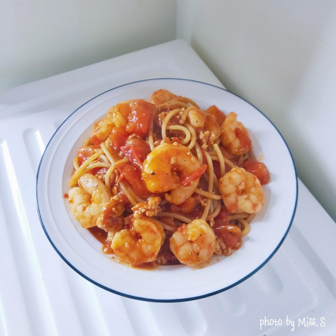 虾仁蕃茄意大利面