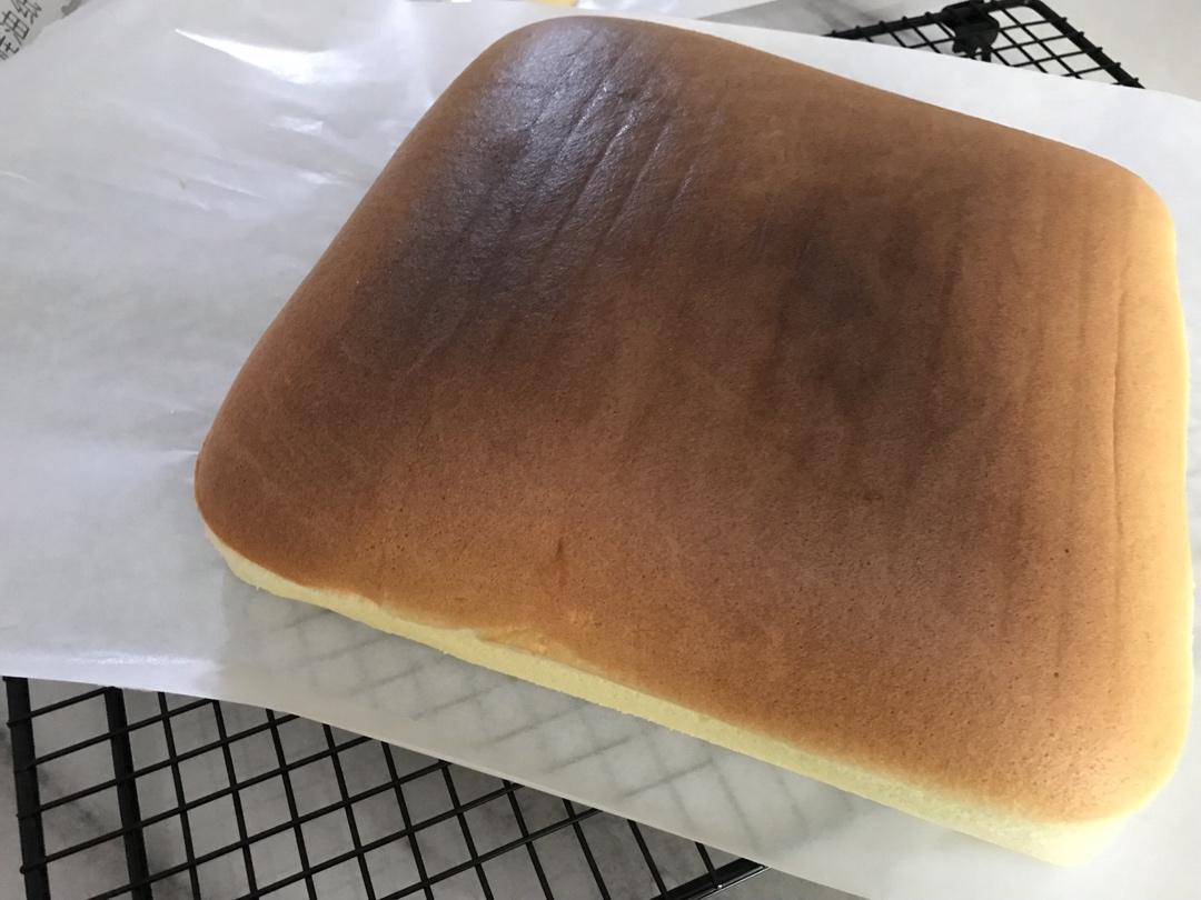 【视频食谱】Duang！古早蛋糕