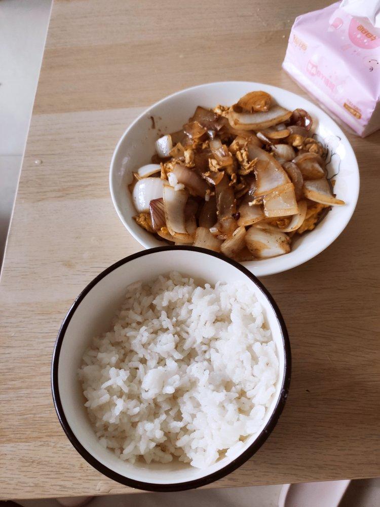 洋葱炒鸡蛋