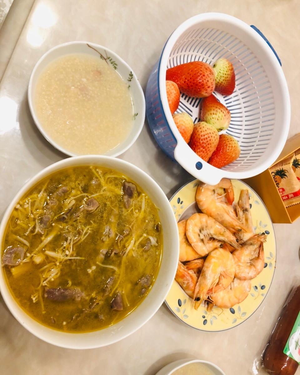 酸汤肥牛