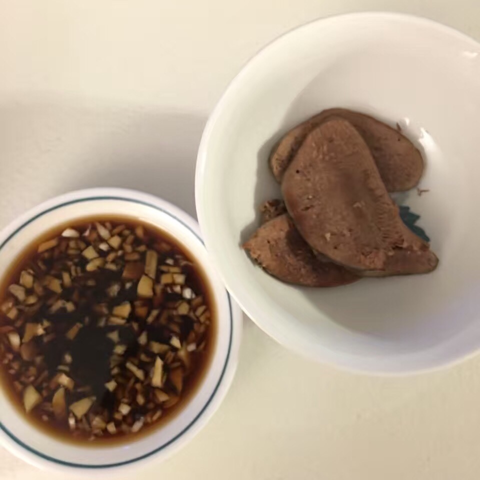 卤牛舌