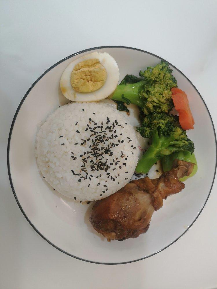 秘制沙县小吃卤鸡腿