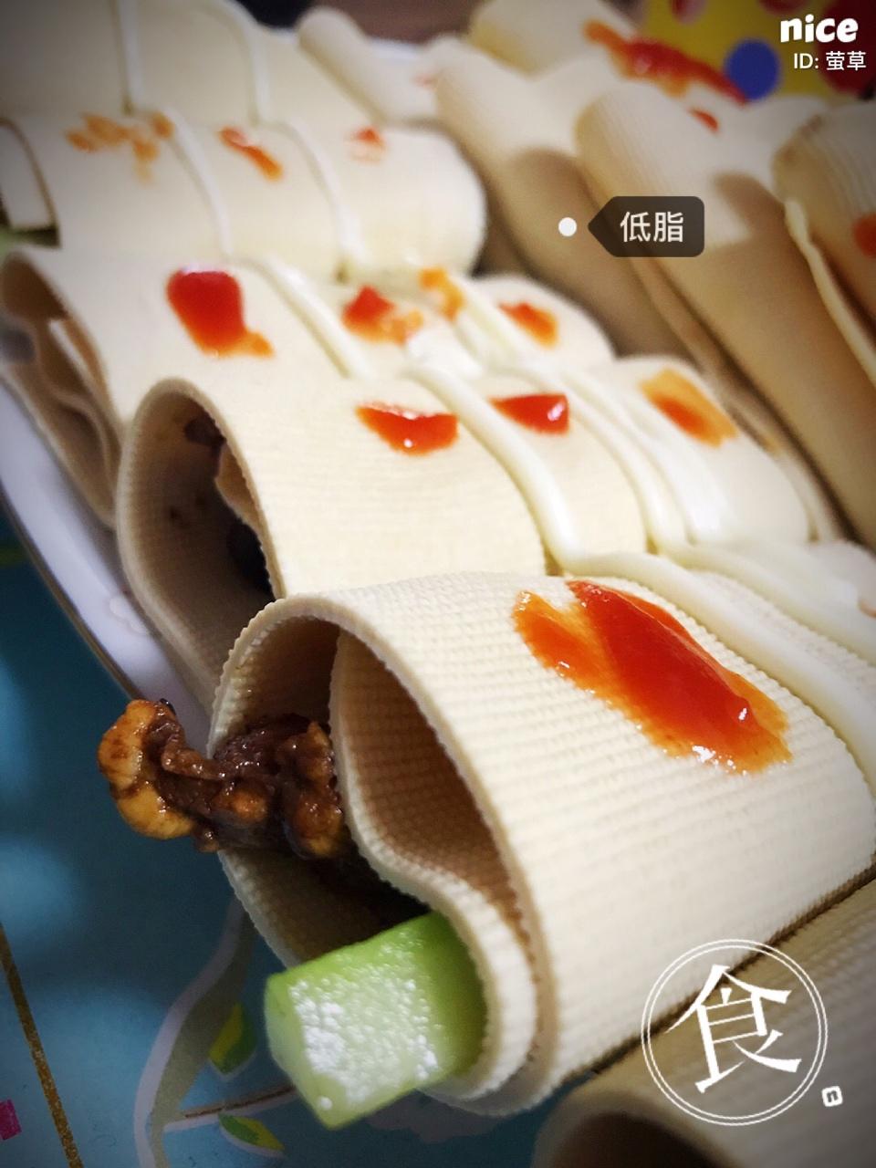 中西合璧的低脂沙拉鸡胸肉卷