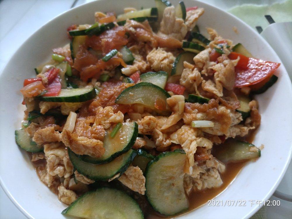 番茄炒鸡蛋（超浓的番茄味）