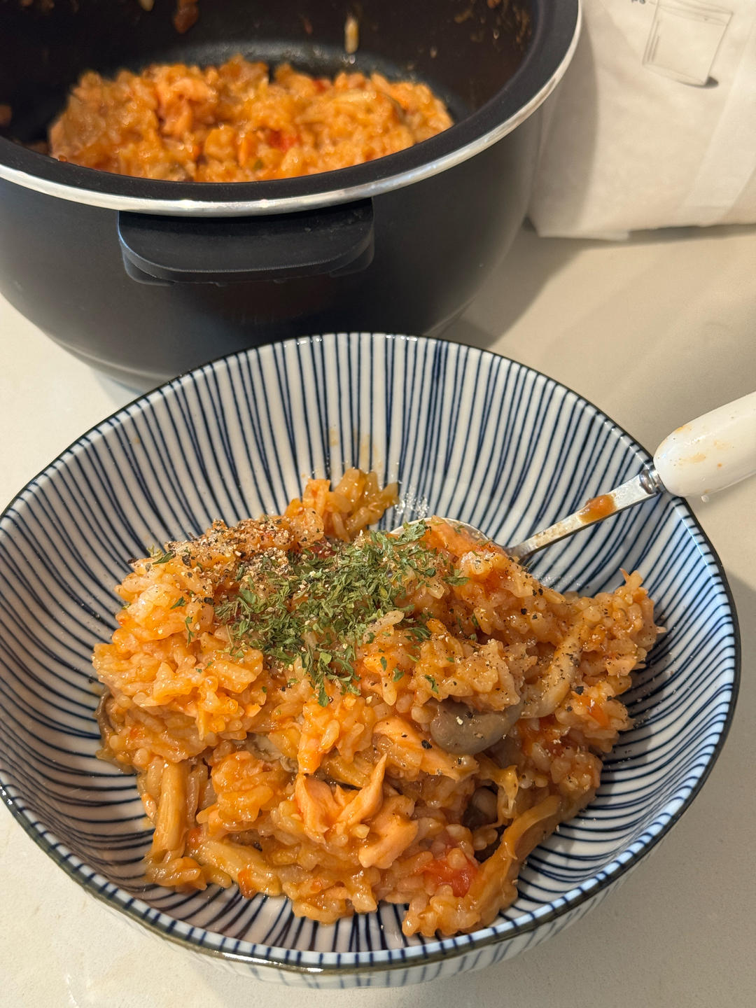 三文鱼番茄蘑菇烩饭（电饭锅版）