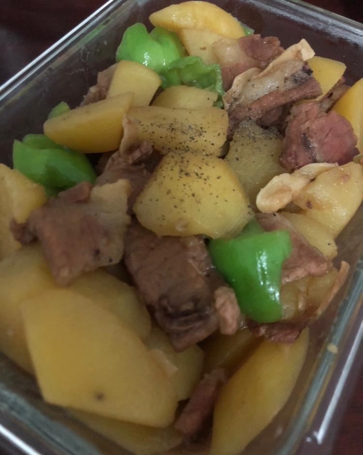 土豆炖牛肉