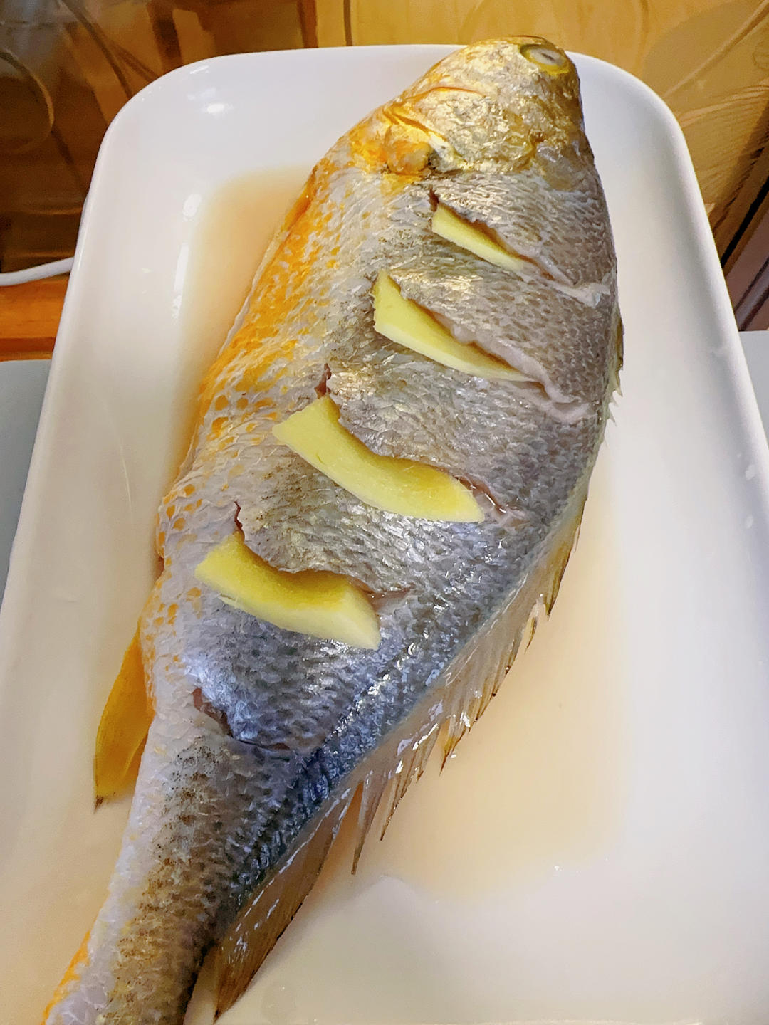 👆【蒸炖锅打卡戳这】清蒸鲈鱼-3月美食日记打卡