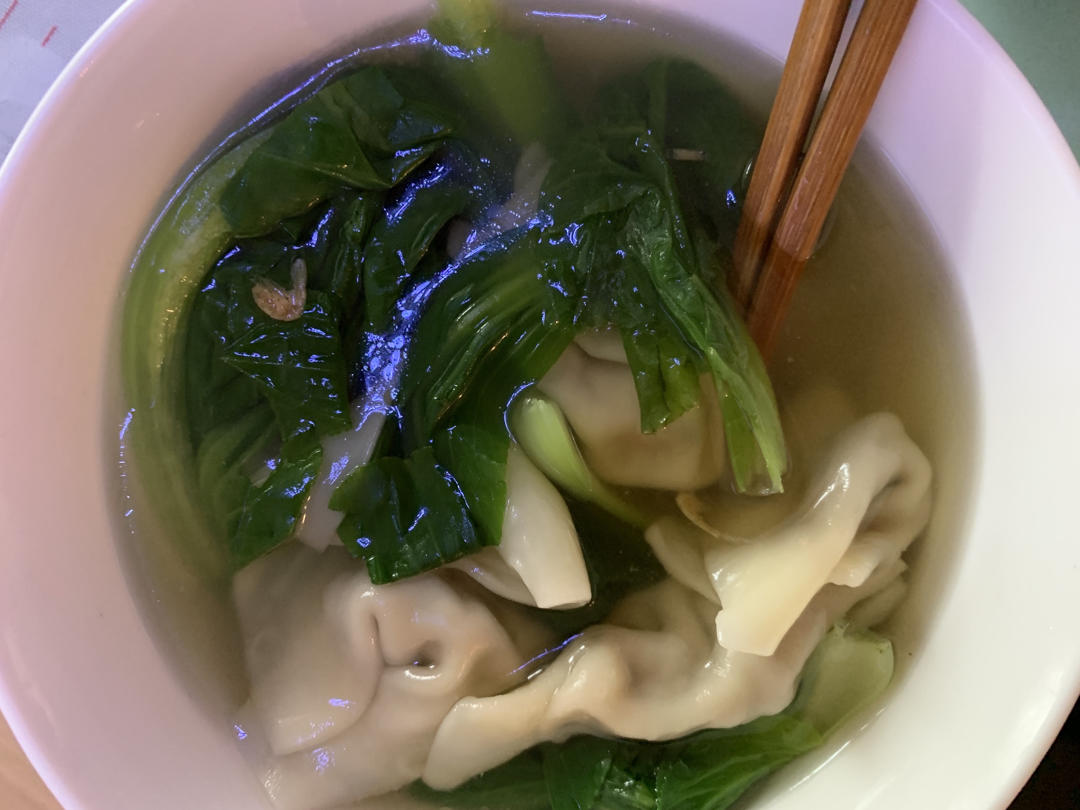 「巨好吃牛肉鲜虾馄饨」附馄饨灵魂的虾🦐油制作