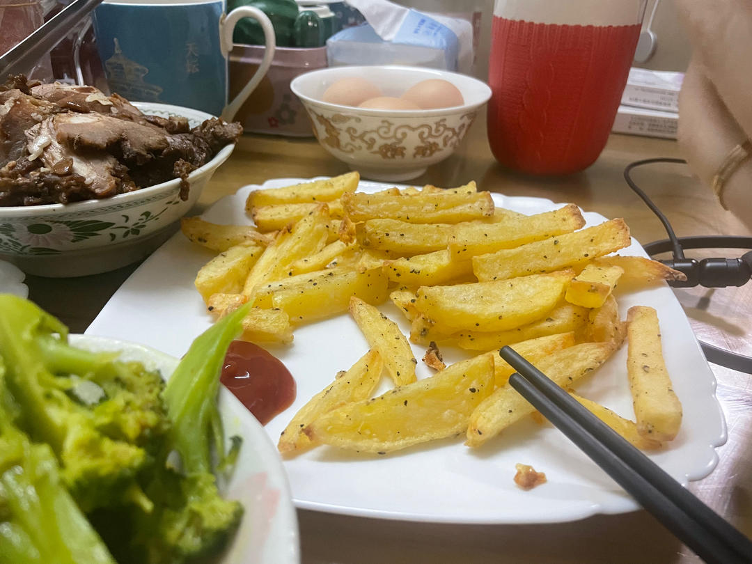 空气炸锅薯条（不冷冻，不水煮，不过夜，全网最简单）