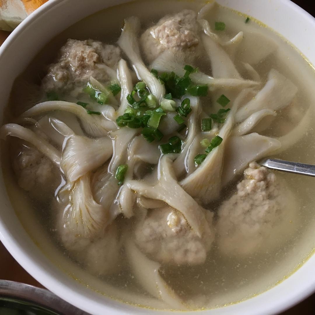 超级无敌醋小贝分享作品晚餐612016年9月27日平菇肉丸汤#晚餐61