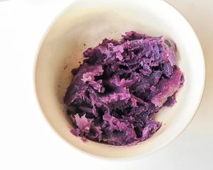 紫薯酸奶坚果碎的做法 步骤2