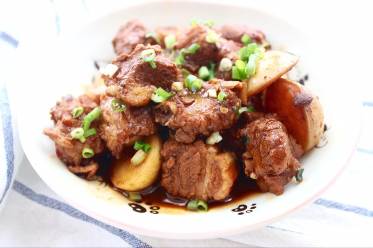 川味土豆烧排骨