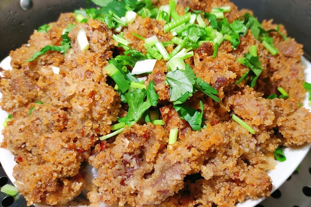 自制川味米粉（粉蒸牛肉）